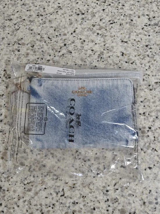 Coach Corner Zip Wristlet In Loved Denim With Charms - Picture 5 of 8